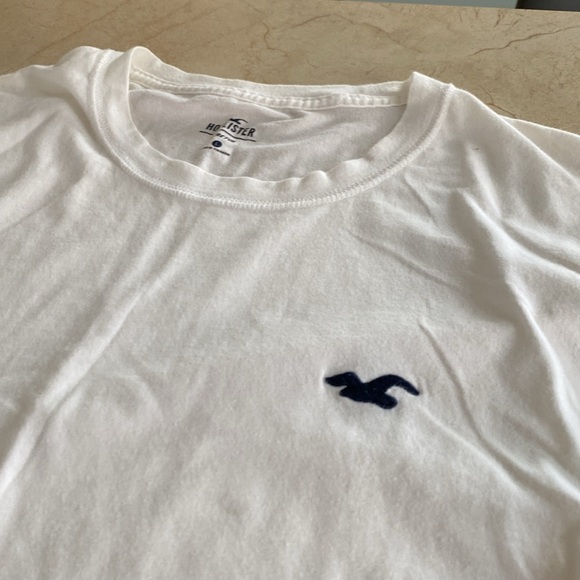 HOLLISTER Soft Stretchy Long Sleeve Tee - Picture 2 of 6